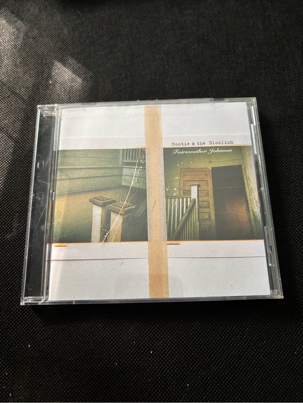 Hootie & the Blowfish 'Fairweather Johnson' CD - White & Tan Cover EUC A